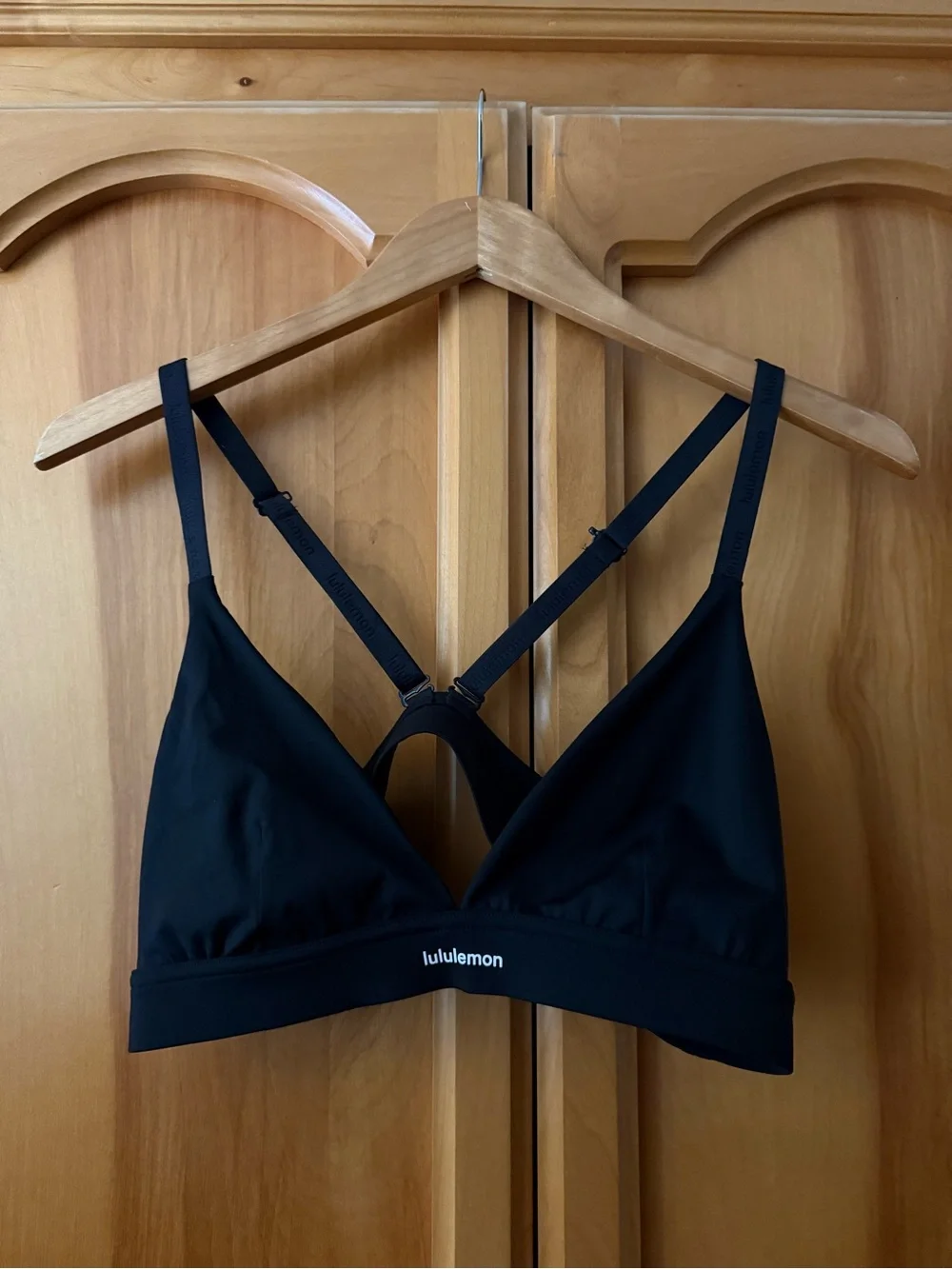 lululemon athletica Black V‑Back Lightweight Bralette